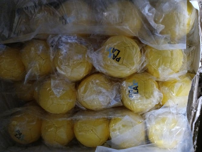 24 Orange / 24 Yellow 48 Total Safe Indoor PaxLax Practice Lacrosse Balls
