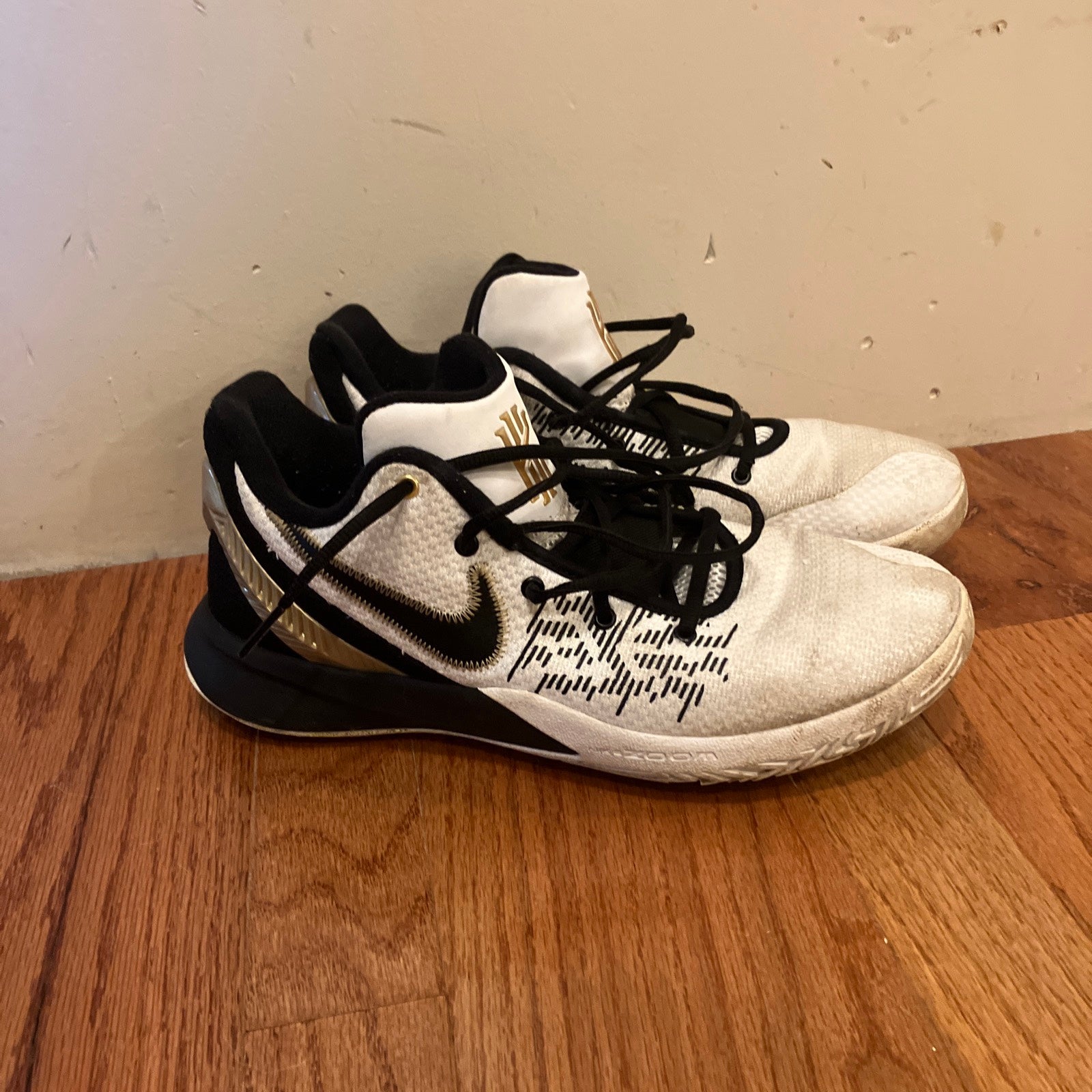 kyrie flytrap white gold