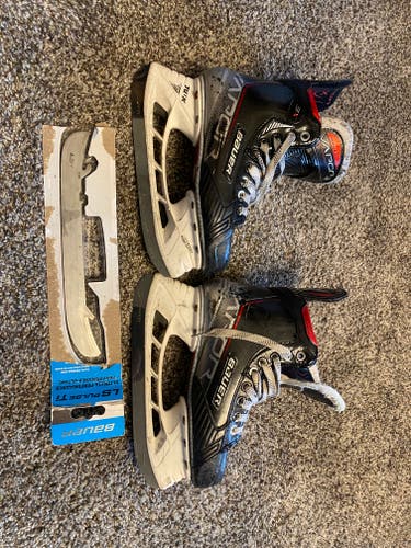 Bauer Vapor 3X Hockey Skates - Used - Intermediate Size 4 - Fit 1