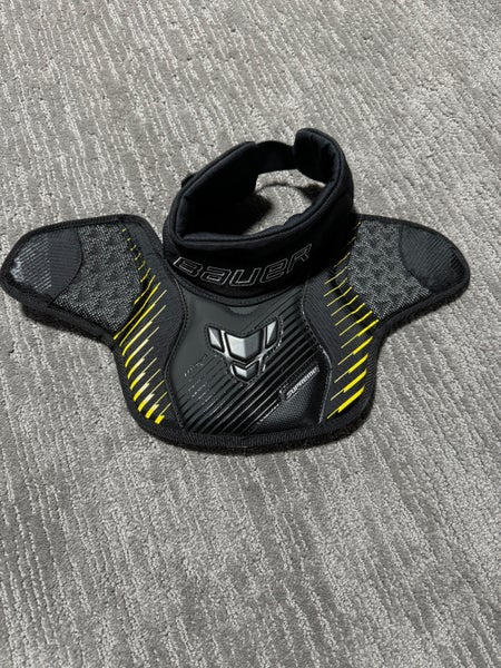 Used Bauer Supreme Goalie Neck Guard Senior