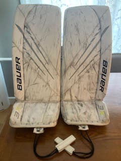 Used XS Bauer Vapor 3X Goalie Leg Pads