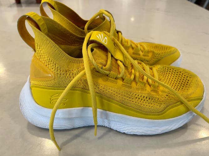 Curry 8 - Size 7 - Yellow - Gently Used - Great Condition
