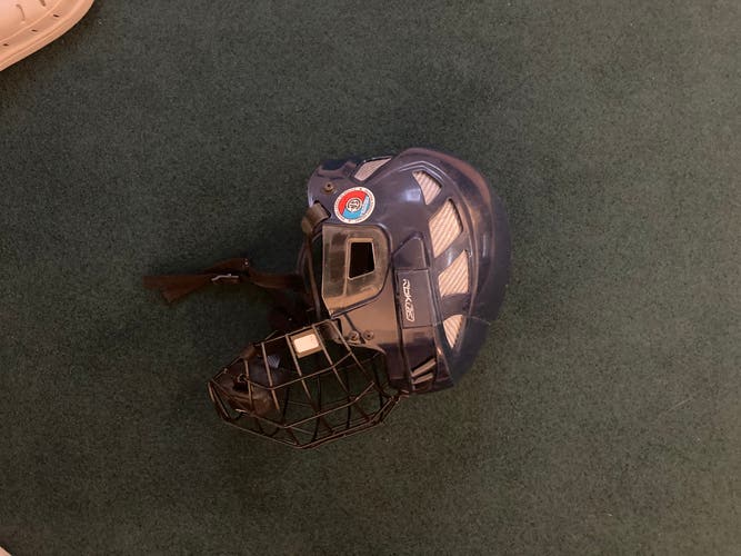 Medium Reebok 8K Helmet