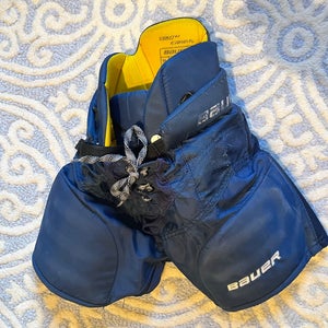 Youth Medium Bauer Hockey Pants