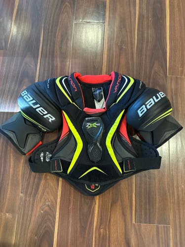 Youth large Bauer vapor 2x pro chest pad