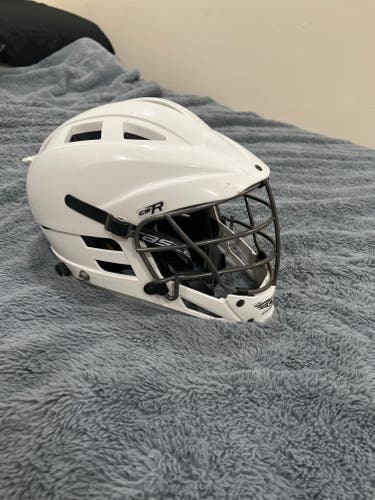 Used Player's Cascade CS-R Youth Helmet