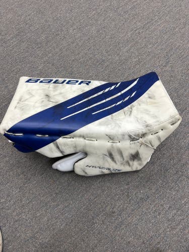 Bauer Supreme Hyperlite blocker