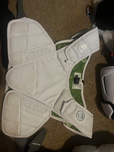 Used Large Maverik M5 Ekg Shoulder Pads. Send offers!