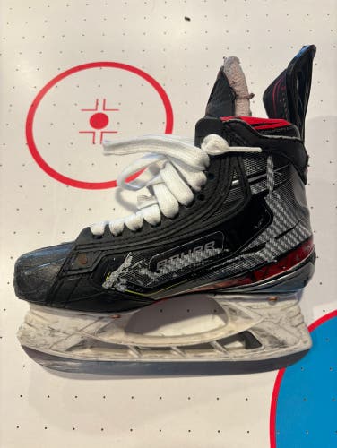 Used Bauer Regular Width Size 3 Vapor 2X Pro Skates w/Blade Tech Steel