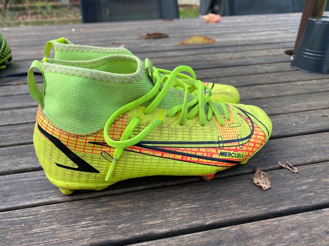 Used Nike Mercurial soccer cleats Size 2Y