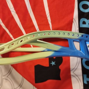 Boombah Compressor blue to volt dye