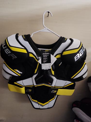 Senior New Large Bauer Supreme 2S Pro Shoulder Pads