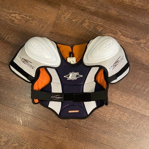 Junior Used Large Easton Synergy Shoulder Pads