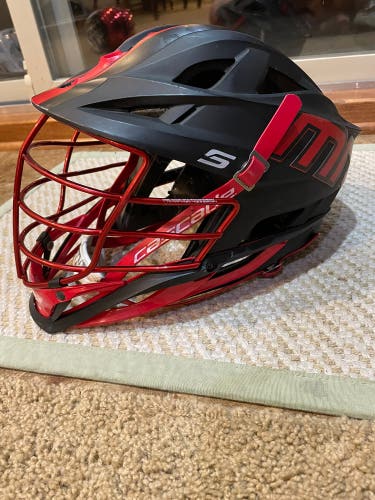Player's Cascade S Helmet