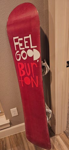 Used Women's Burton Feelgood Snowboard Freestyle With Bindings Medium Flex Directional