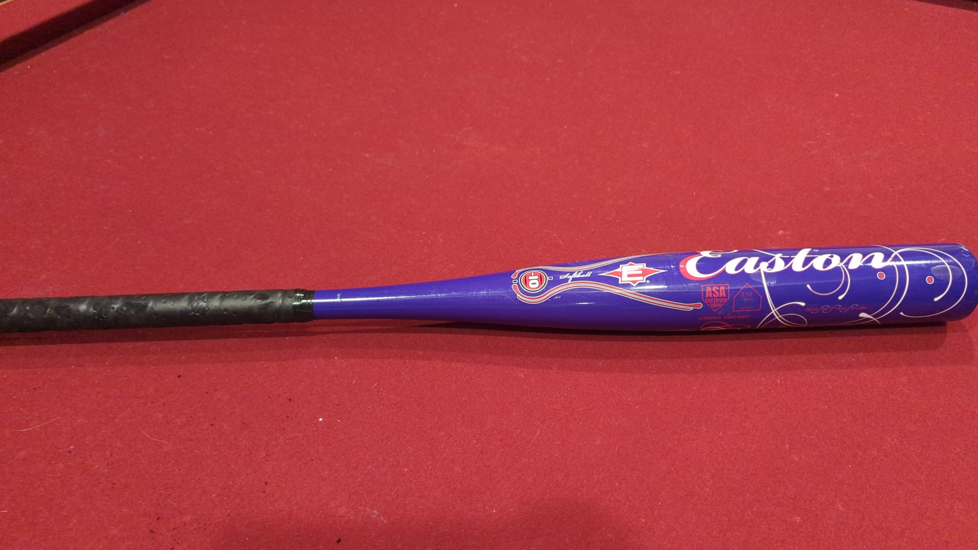 Easton Softball Bat (-10) 19 oz 29"