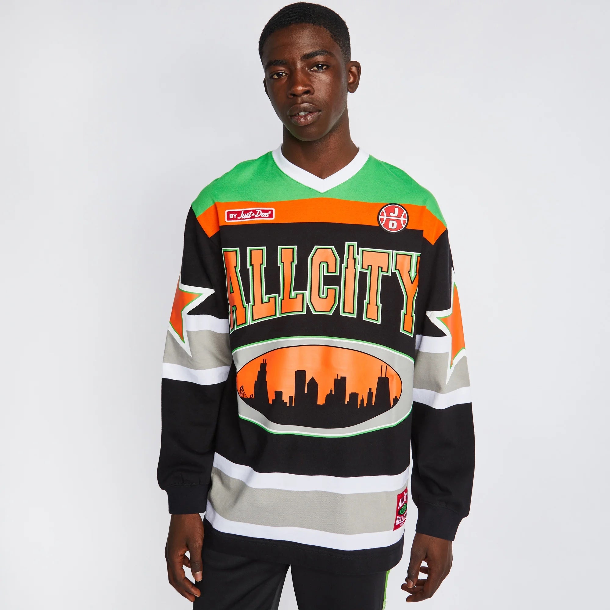 These glow in the dark jerseys are tough 🔥 (📸 uoflequipment/X,  @louisvillefb)