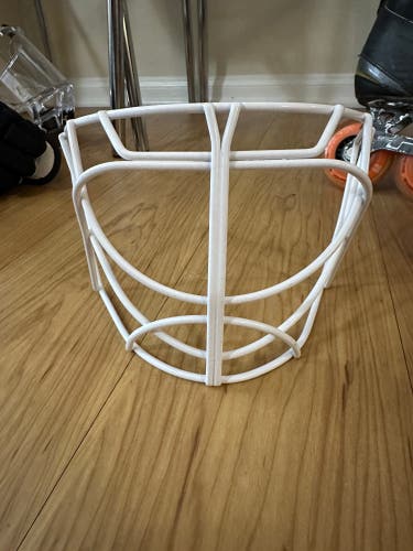 New CCM Goalie Mask Non Certified Cateye Cage