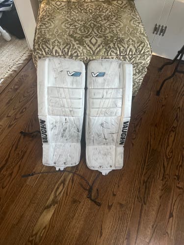 24" Vaughn  Velocity V9 Goalie Leg Pads