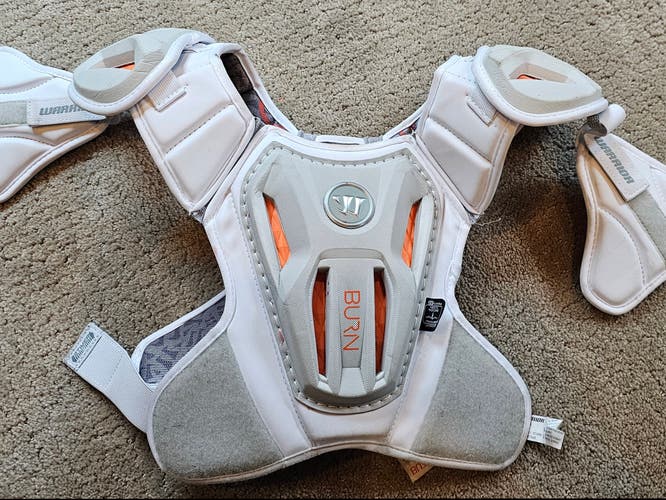Youth Used Medium Warrior Burn Shoulder Pads