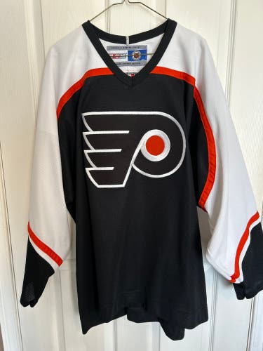 Philadelphia Flyers Black CCM XL Vintage Jersey
