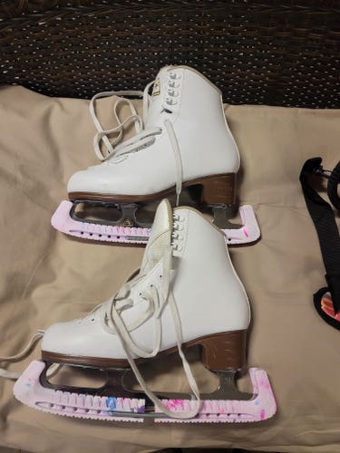 Used Jackson Figure Skates Size 9