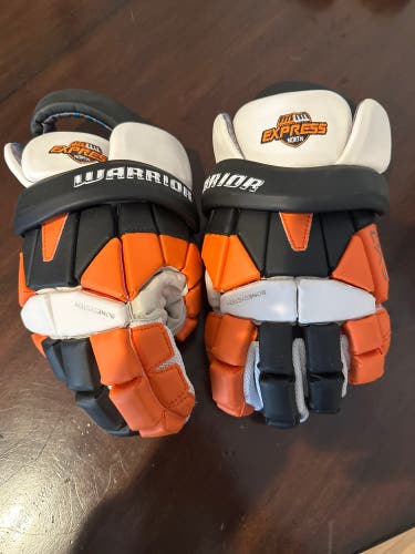 Used Player's Warrior Large Evo Lacrosse Gloves