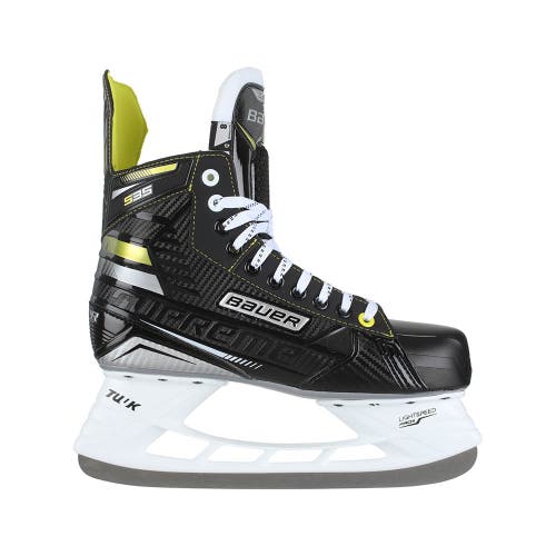 New Bauer Regular Width Size 3 Supreme S35 Hockey Skates