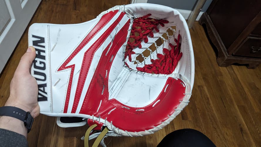 Vaughn Regular V9 XP Pro glove