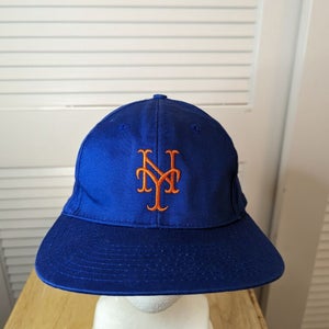 Vintage New York Mets Universal Snapback Hat MLB
