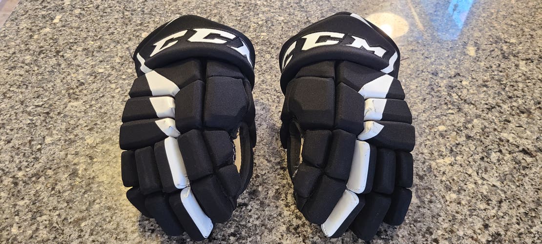 Used CCM Jetspeed FT485 Gloves 14"