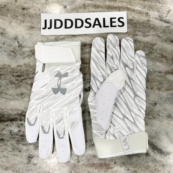 UNDER ARMOUR SPOTLIGHT RECEIVER FOOTBALL GLOVES SKILL WHITE GREY