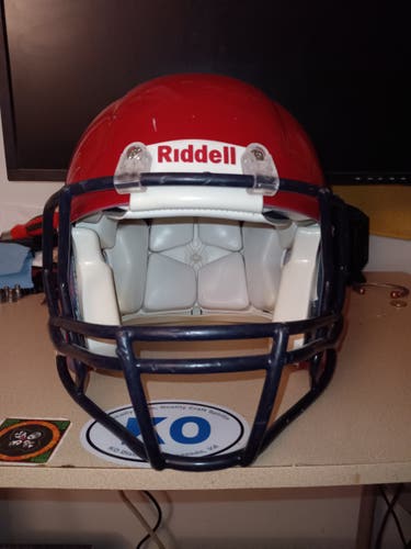 Adult Used Medium Riddell Speed Helmet