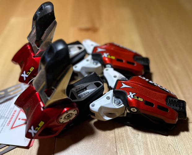 NEW - ATOMIC RACING X 16 VAR Red/Black Race (DIN 8-16) Bindings Width:70mm