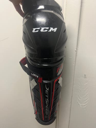 CCM Jetspeed shin pads
