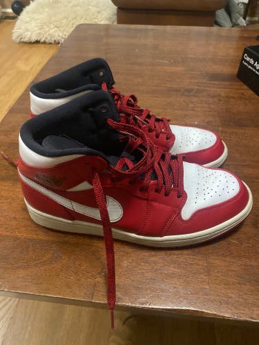 Red Men's Size 9.0 (Women's 10) Air Jordan Jordan 1 mid Shoes