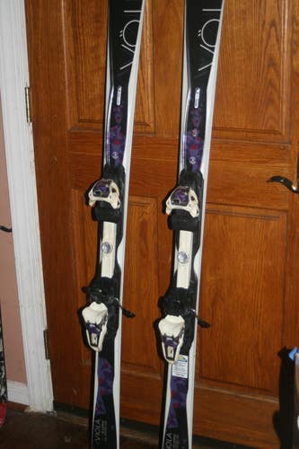 Women's Volkl 162 cm All Mountain Viola Essenza Skis With Marker Adjustable  Bindings