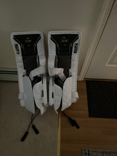 31" Bauer Pro Stock Vapor 3X Goalie Leg Pads