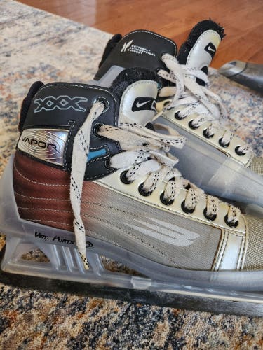 Used Bauer Vapor XXX Goalie Skates
