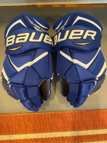 Lightly Used Bauer 14" Vapor 1X Gloves Royal Blue
