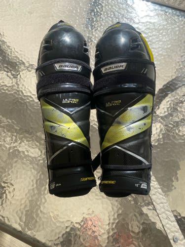 Senior Used Bauer Supreme ultrasonic 15" Shin Pads
