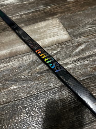 Senior Right Handed P28  FT Ghost Hockey Stick