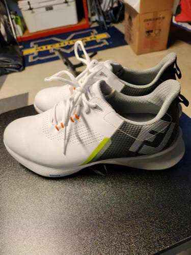 Used Men's Size 8.0 (Women's 9.0) Footjoy Golf Shoes