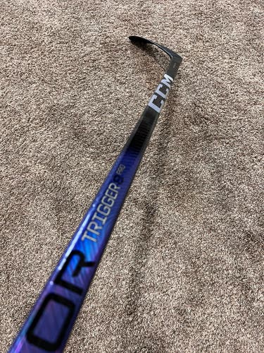CCM RibCor Trigger 8 Pro Hockey Stick RH