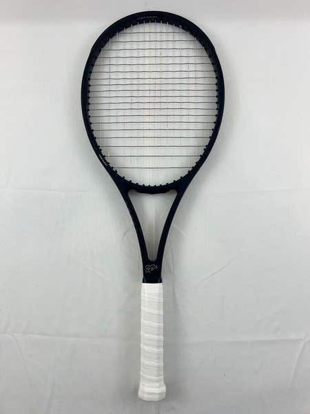 2x Wilson Pro Staff RF97 V11 V12, 4 1/2 Excellent 9/10