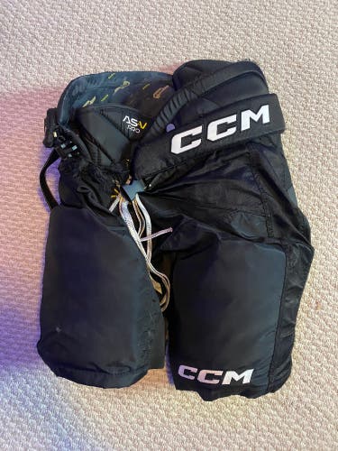 Senior Medium CCM  Tacks AS-V Pro Hockey Pants