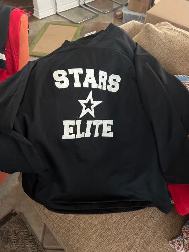 Goalie practice jerseys
