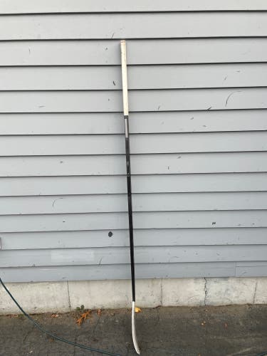 Intermediate Right Handed P28  Ribcor Trigger 6 Hockey Stick