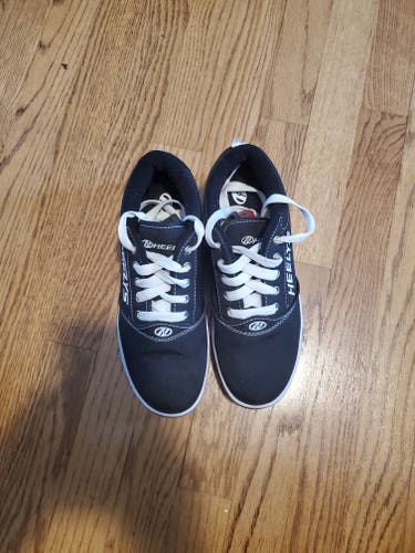 Heelys black Used Adult Size 6.0 (Women's 7.0)