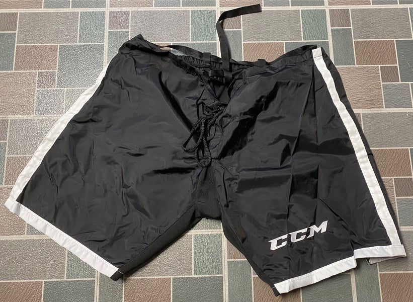 CCM PP10G Goalie Pant Shell- Chicago Blackhawks - Size Large/Extra Large (L/XL)